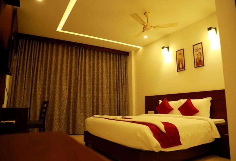 בית מלון כפרי Palmtree Leaf, Munnar