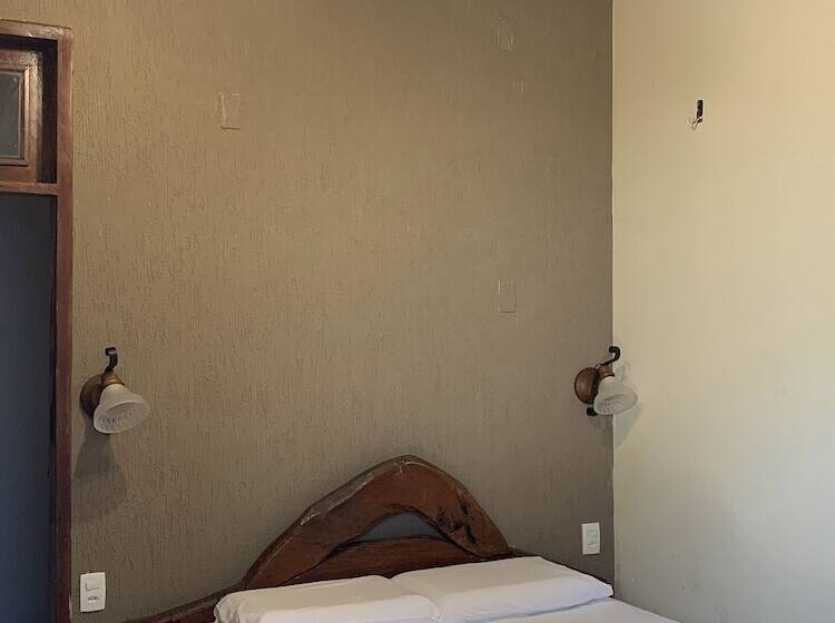 هتل Piratas Da Vila