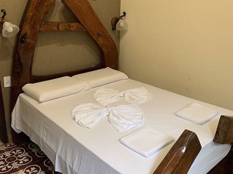 هتل Piratas Da Vila