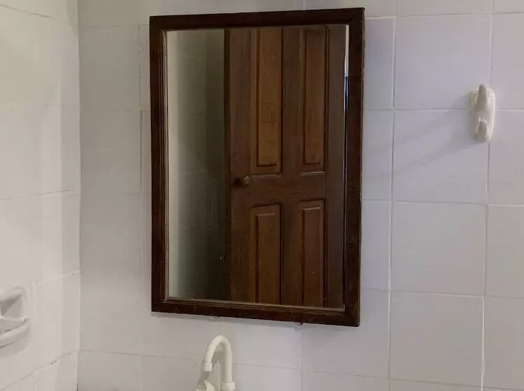 هتل Piratas Da Vila