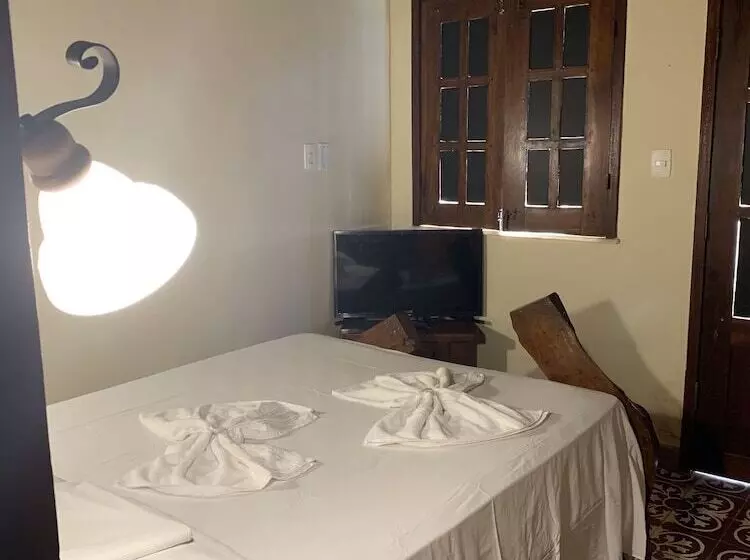 هتل Piratas Da Vila