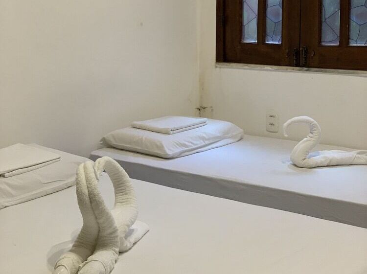 هتل Piratas Da Vila