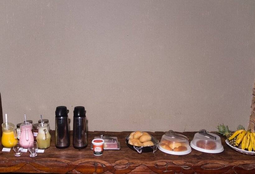 هتل Piratas Da Vila