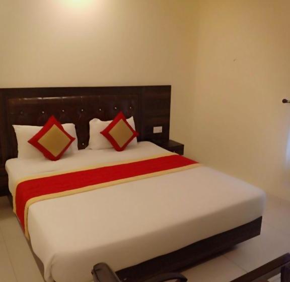 Hotel Ivy Plaza Luxury