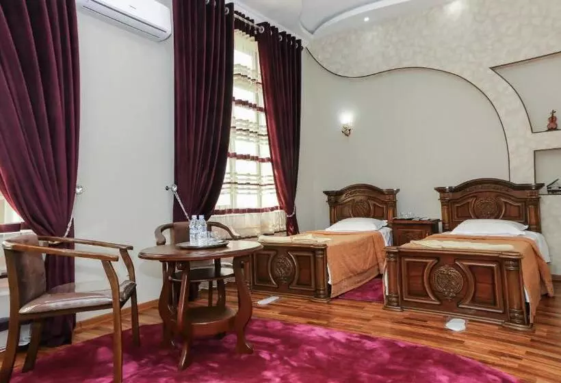 Majatalo Luxury Guesthouse