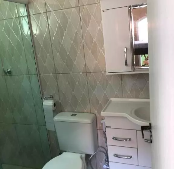 ペンション O Mar Hospedagem   Suítes Privadas