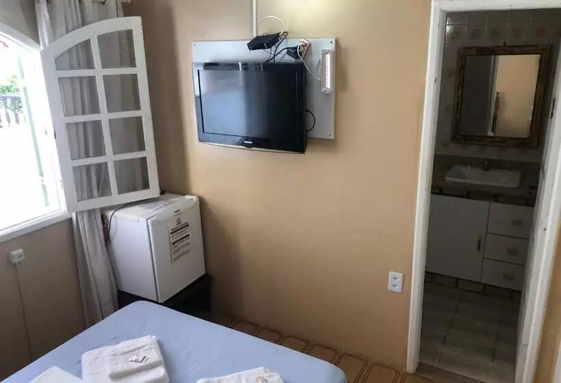 ペンション O Mar Hospedagem   Suítes Privadas