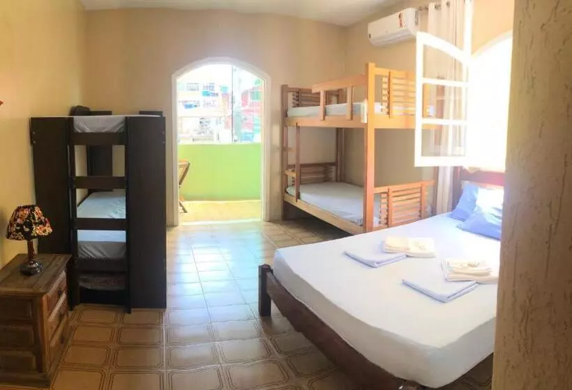 ペンション O Mar Hospedagem   Suítes Privadas