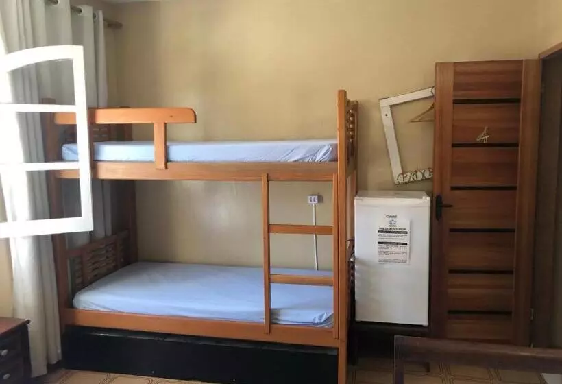 ペンション O Mar Hospedagem   Suítes Privadas