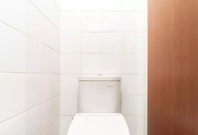ペンション Reddoorz Plus @ Ecohome Citra Raya Tangerang
