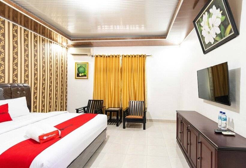 Panzió Reddoorz Plus Near Universitas Methodist Medan