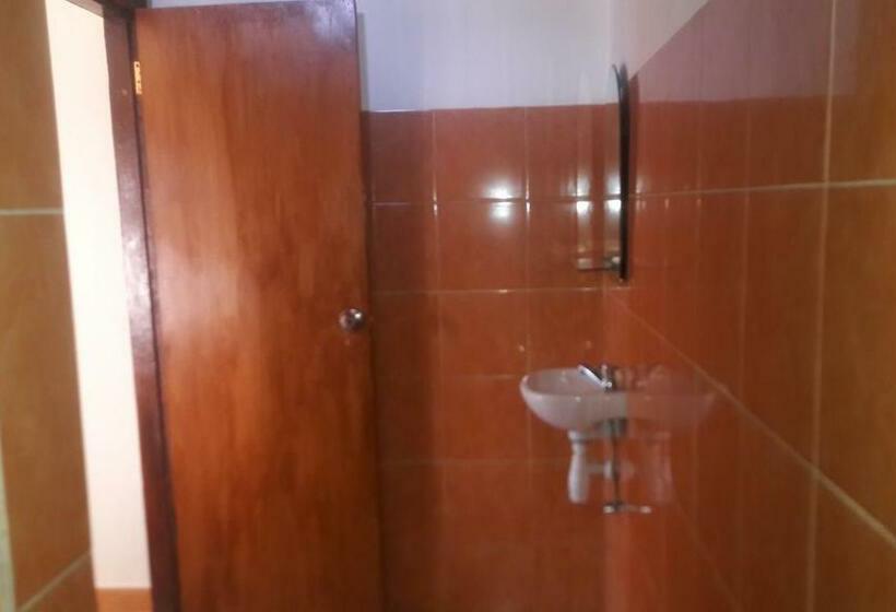 膳宿费 Warung Pantai Bungalows