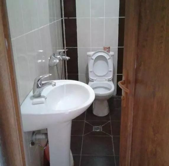 هاستل Guest House Guro Kobuleti