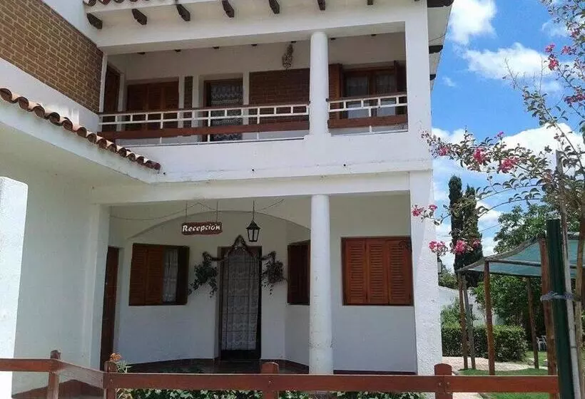 Retkeilymaja Hosteria Nido De Condores Solo Adultos