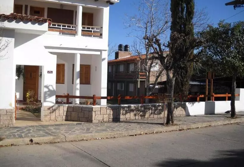 Retkeilymaja Hosteria Nido De Condores Solo Adultos