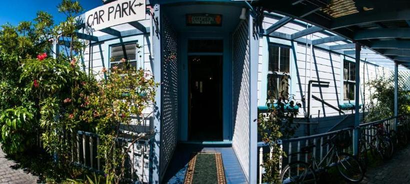 فندق صغير The Palace Backpackers