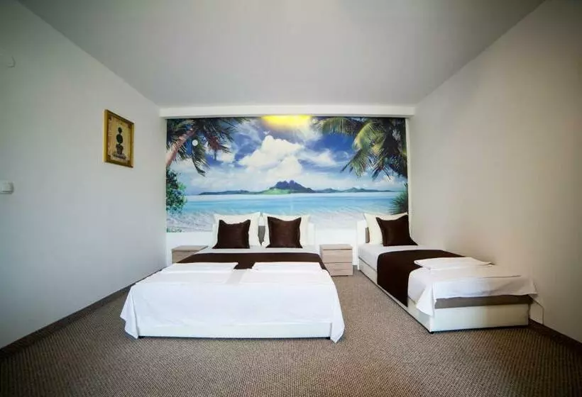 تختخواب و صبحانه Motel Aura