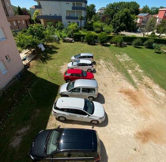 تختخواب و صبحانه Pansion Maglica