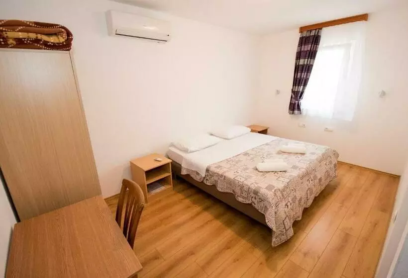 تختخواب و صبحانه Pansion Maglica