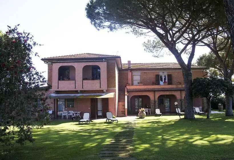 ホテル Agriturismo Pavone