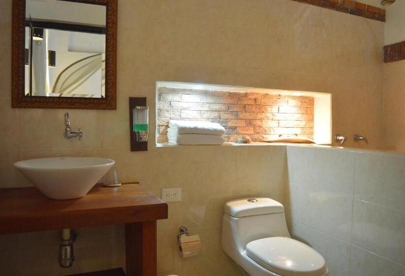 هتل Casa Sinning Año1637