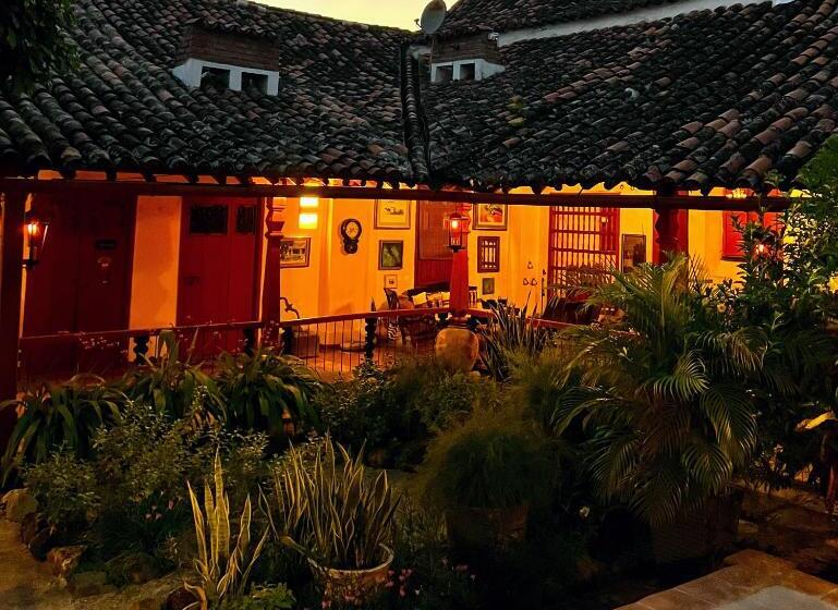 هتل Casa Sinning Año1637