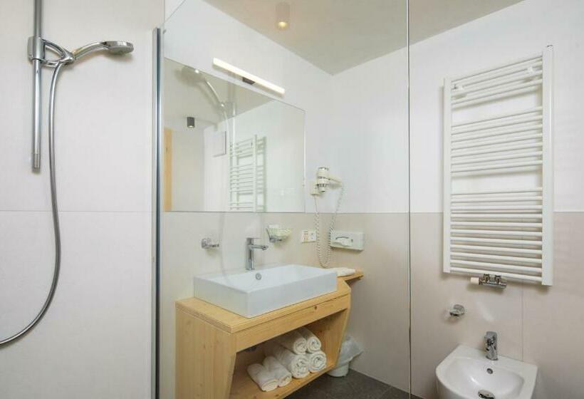 هتل Declara B&b And Apartaments