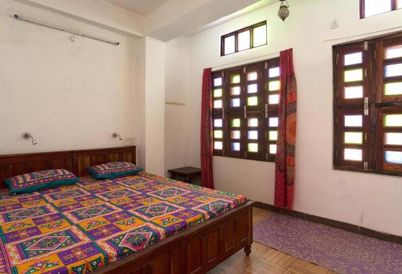 Hotel Pawan's Palace