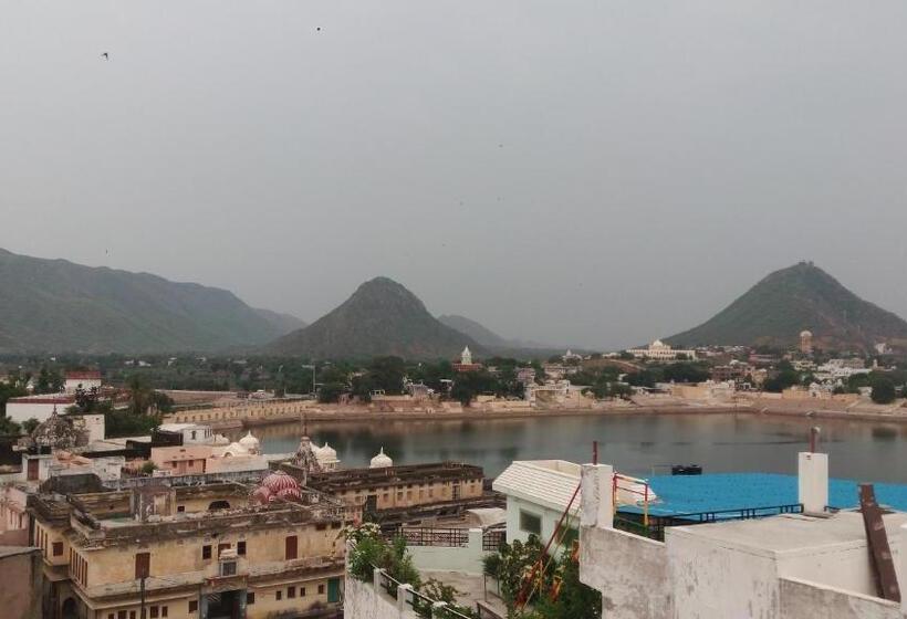 Hotel Pawan's Palace