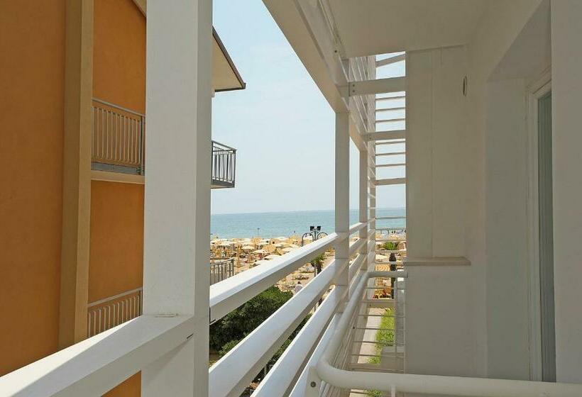 בית מלון כפרי Strand A Frontemare