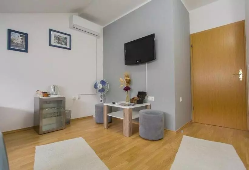 پانسیون Guest House Stari