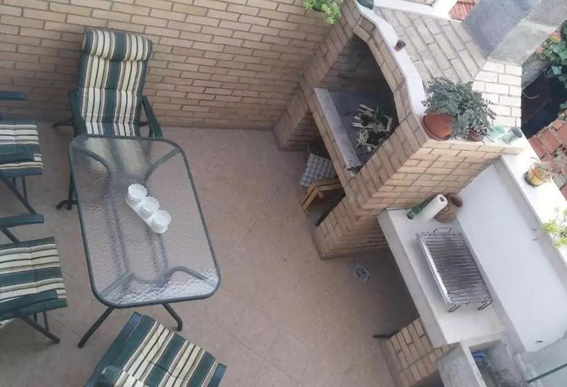 پانسیون Guest House Stari