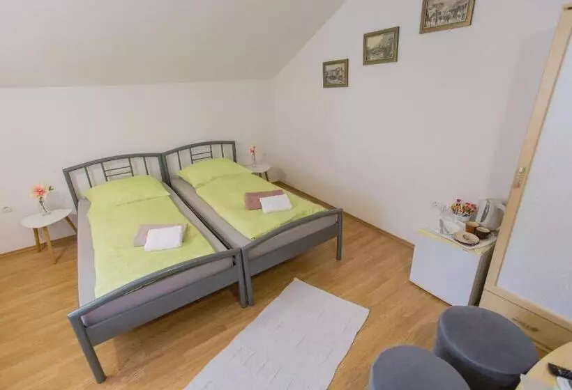 پانسیون Guest House Stari