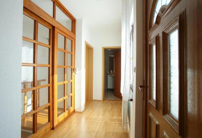 پانسیون Guest House Stari