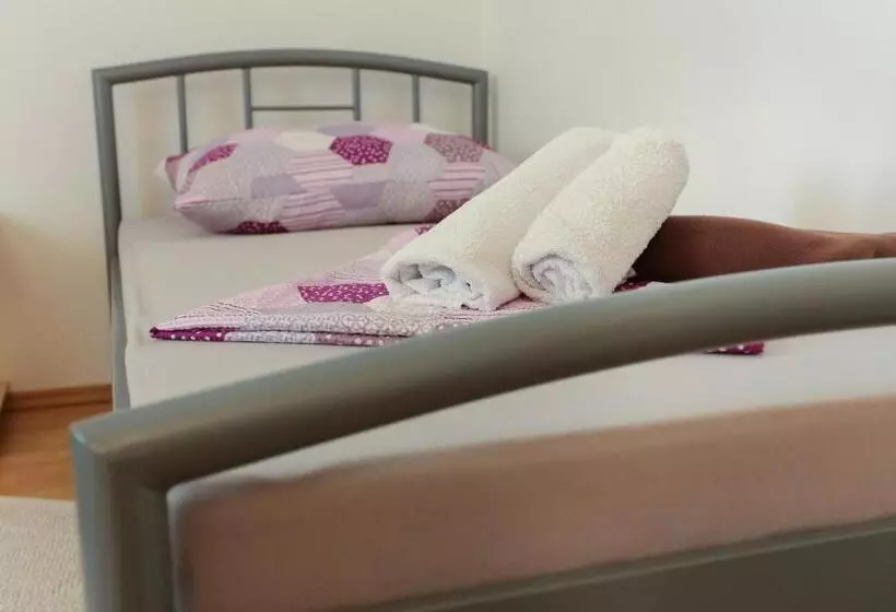 پانسیون Guest House Stari