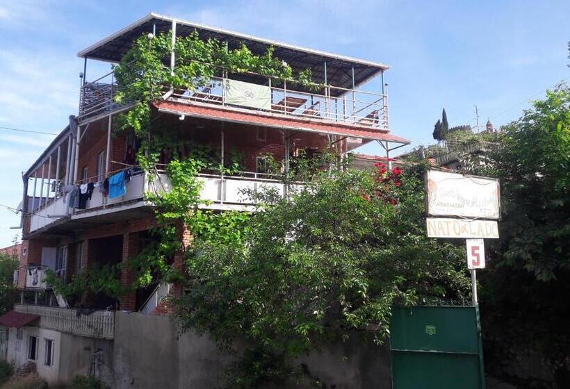 پانسیون Nato & Lado