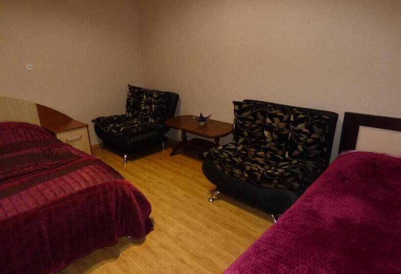 پانسیون Nato & Lado