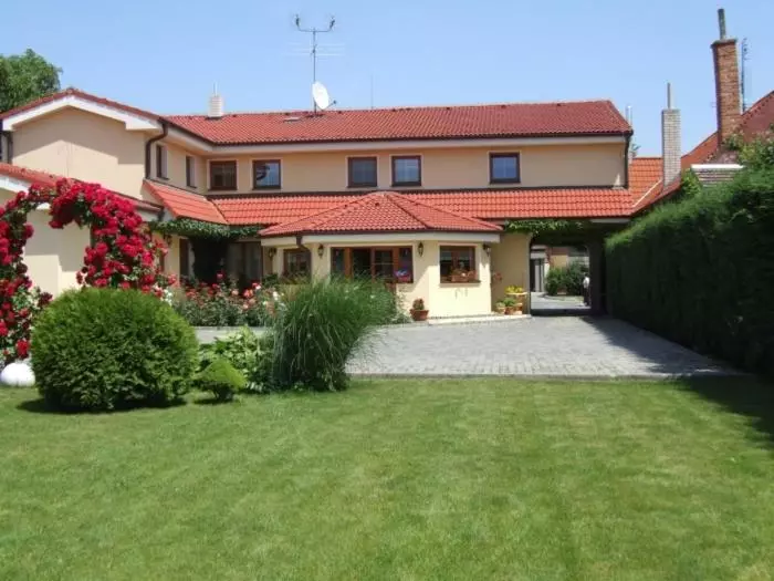 Majatalo Penzion 77   Garni