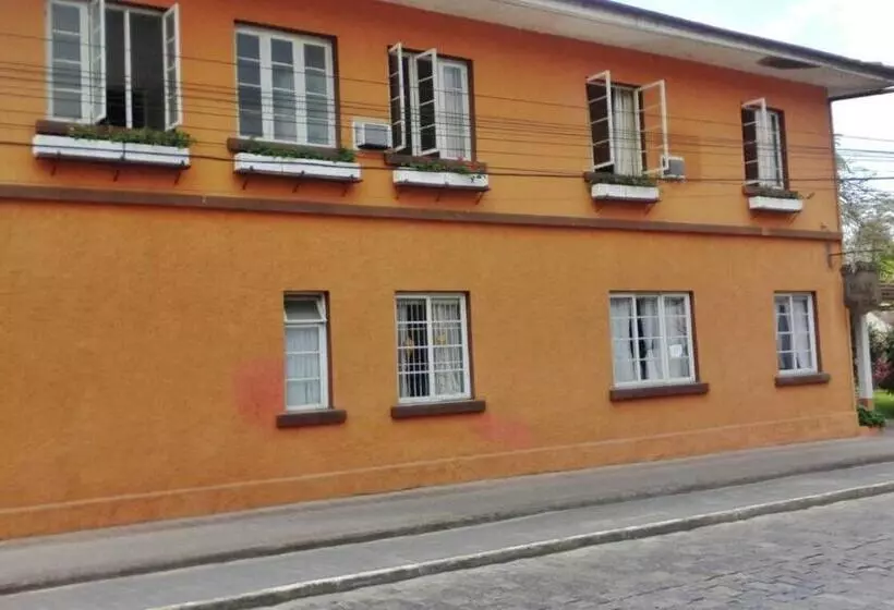 ペンション Pousada Max Pomerode