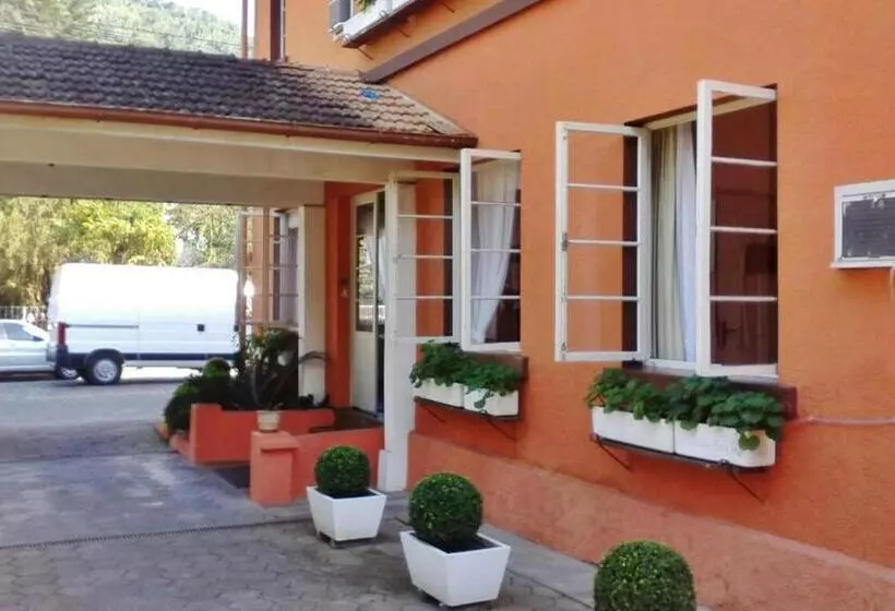 ペンション Pousada Max Pomerode