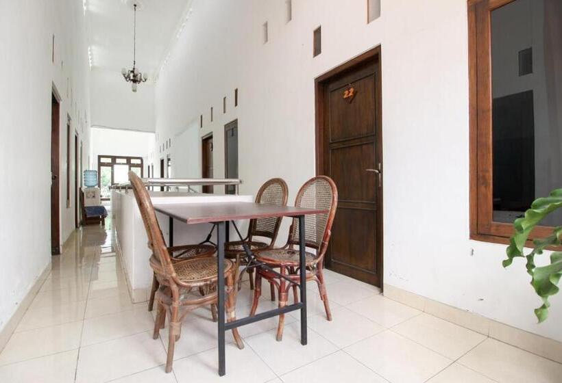 Pensão Reddoorz @ Seturan Raya