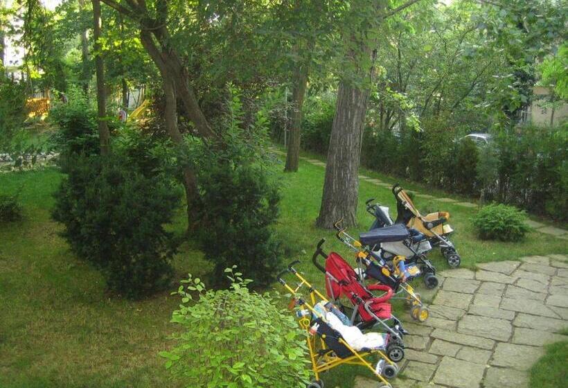 פנסיון Vila Elena