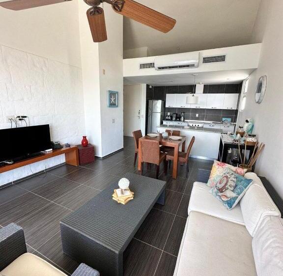 Vista Mare Ocean View Top Floor Condo, Samana