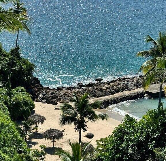 Vista Mare Ocean View Top Floor Condo, Samana