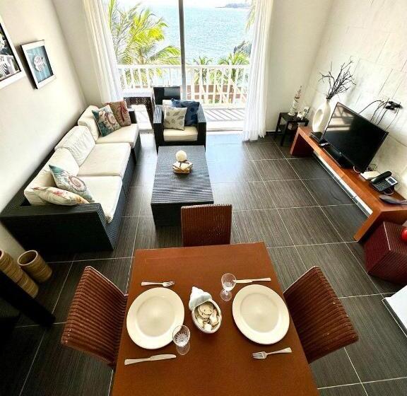 Vista Mare Ocean View Top Floor Condo, Samana