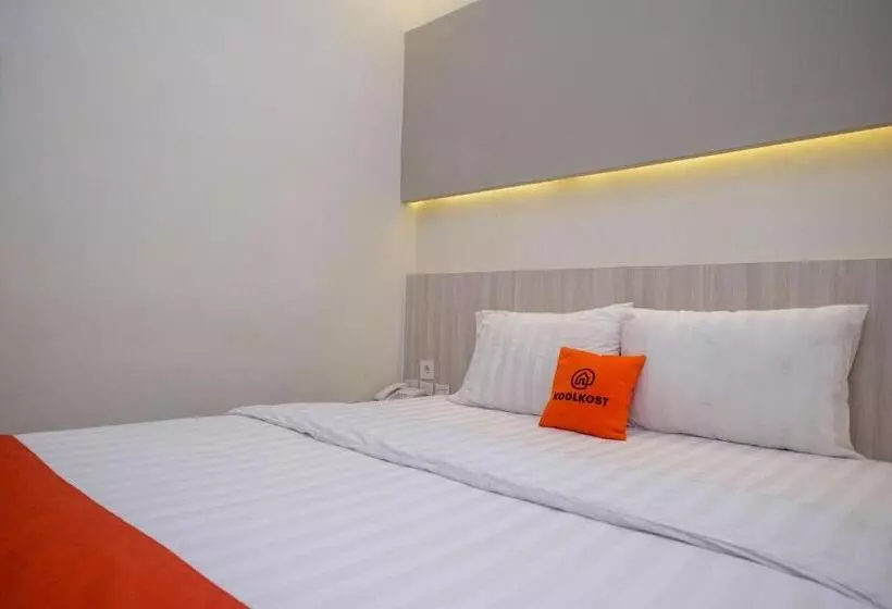 ホテル Koolkost Syariah At Ir Soekarno Solo Baru