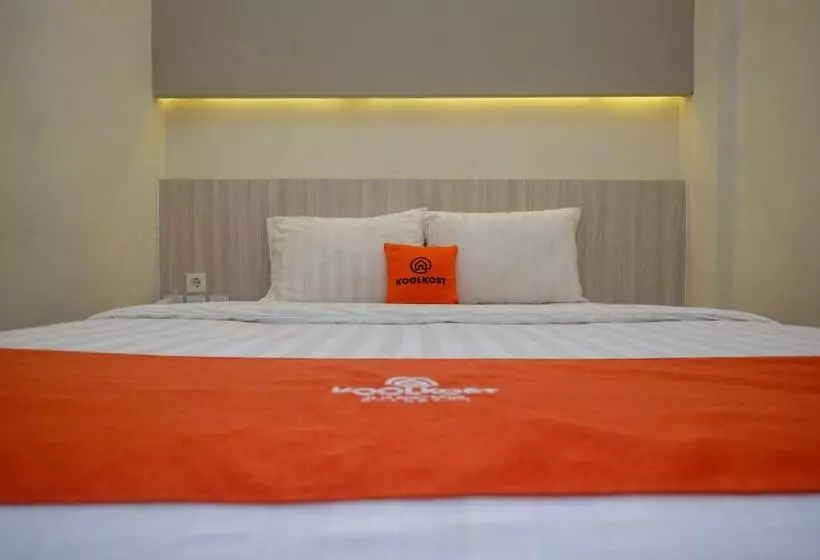 ホテル Koolkost Syariah At Ir Soekarno Solo Baru