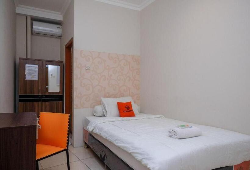 فندق Koolkost Syariah At Ir Soekarno Solo Baru