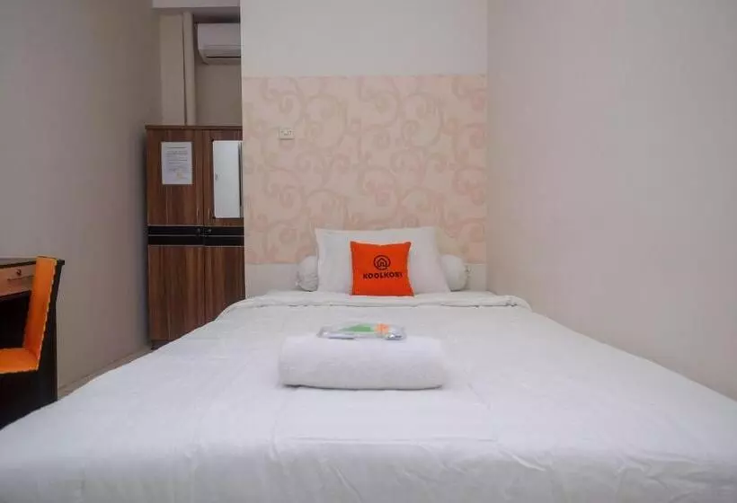 ホテル Koolkost Syariah At Ir Soekarno Solo Baru