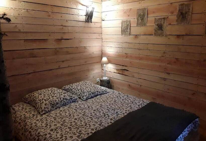 בית מלון כפרי La Cabane Dans Les Arbres